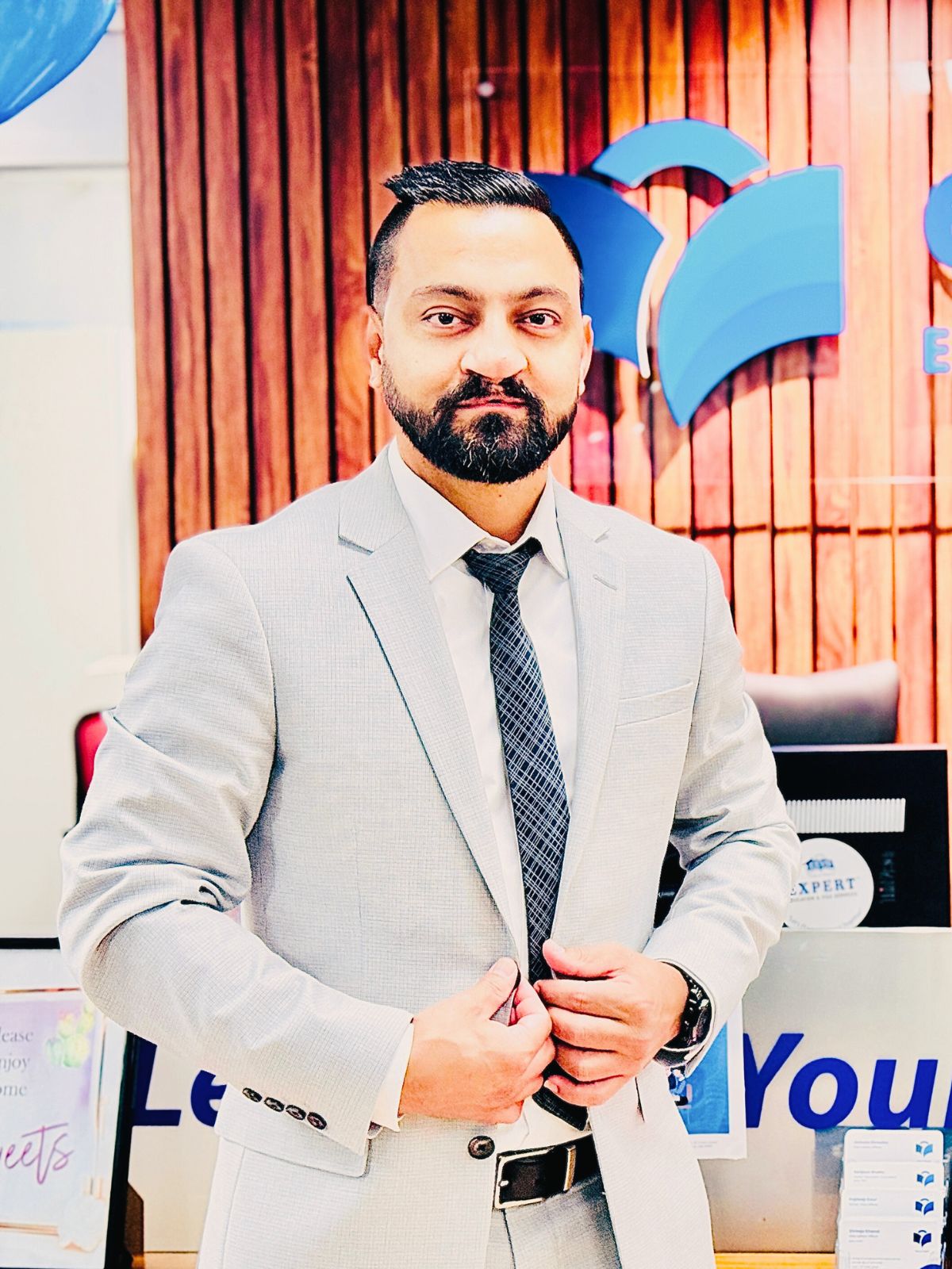 RAJU DHUNGANA - Admissions Manager in Brisbane